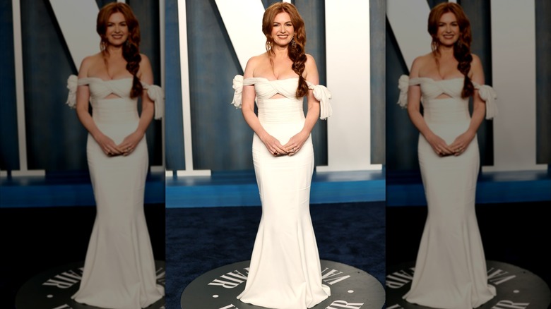 Isla Fisher at the 2022 Vanity Fair Oscar Party in Beverly Hills in March 2022
