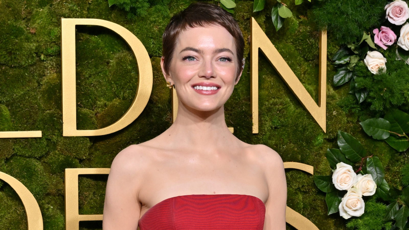 Emma Stone'S Bald Transformation: A Brave New Look - w61ph8m