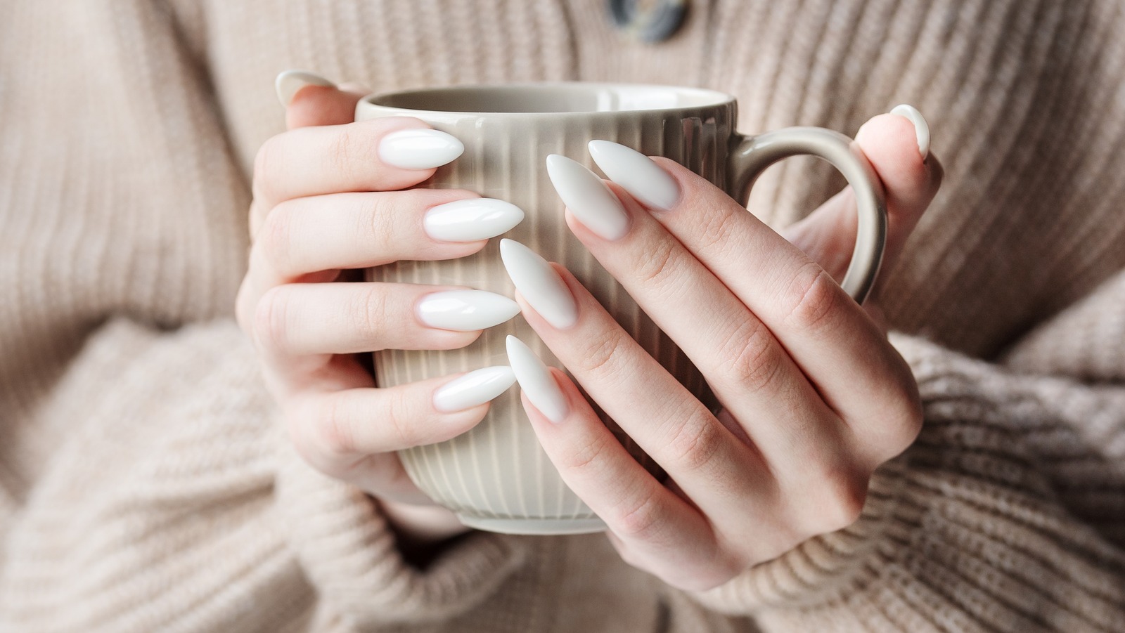 The Easy Broken Nail Fix That Only Requires A Tea Bag And Top Coat