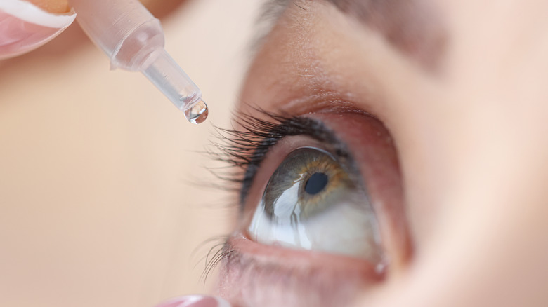 eye drop in eye 