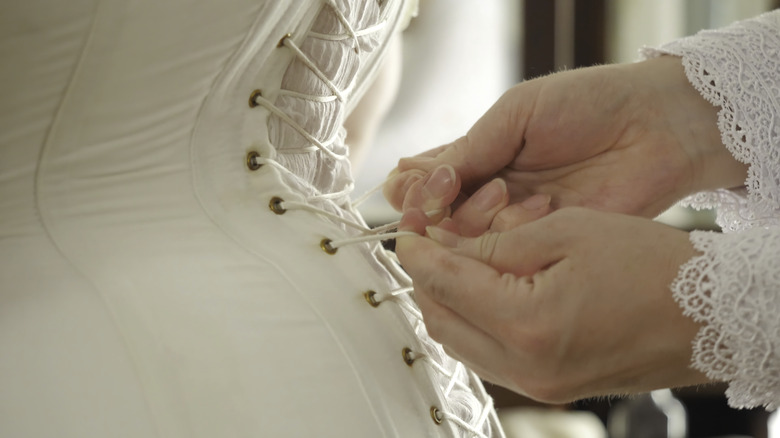 Victorian corset ideal