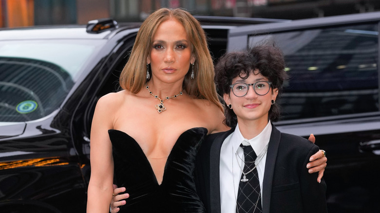 Jennifer Lopez hugs child Emme