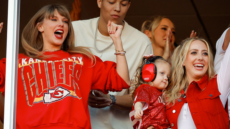 Taylor Swift and Brittany Mahomes