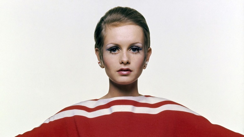 A portrait of model Twiggy.