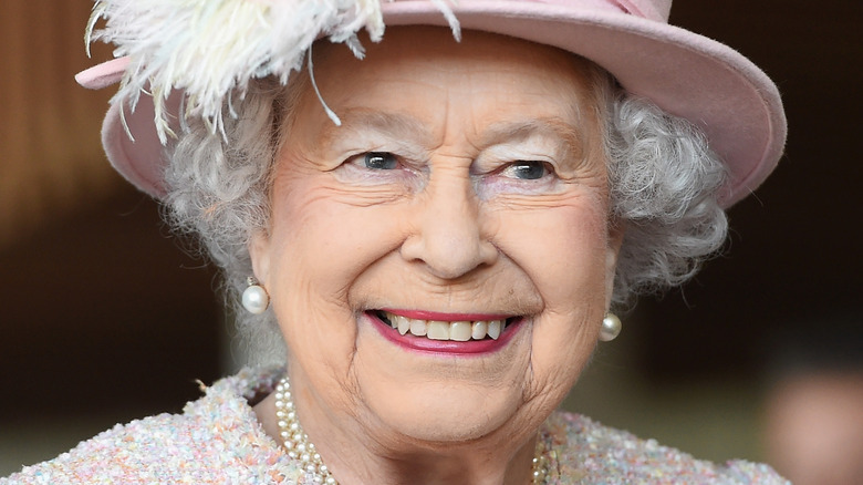 Queen Elizabeth in pink