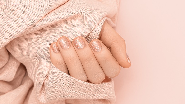 nude glitter nails 