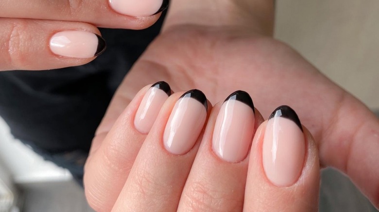 French manicure in black 