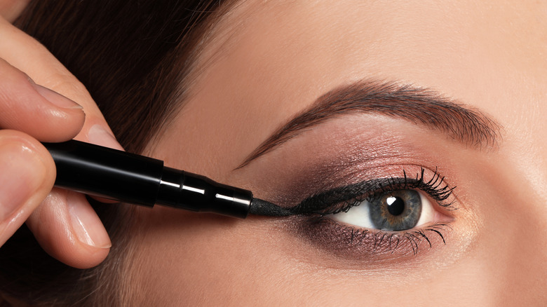 Closeup of cat eye eyeliner