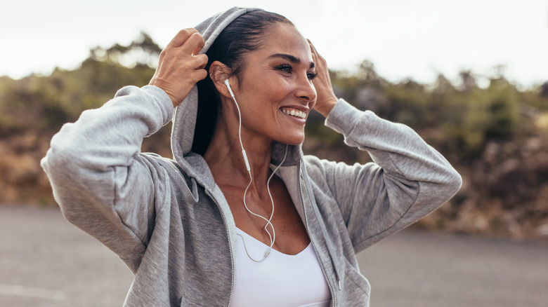 Woman on a morning run 