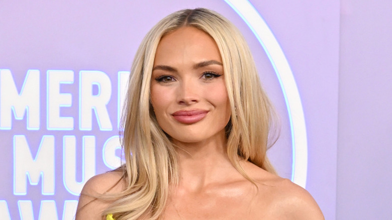 Natalie Alyn Lind smiling at an event