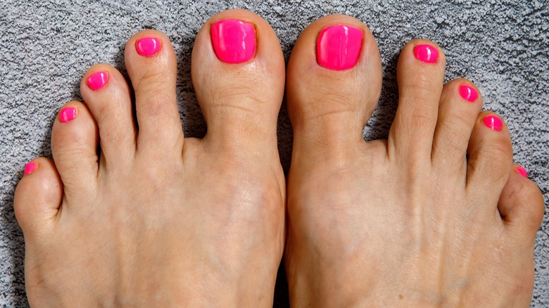 11 Pretty Pedicure Colors to Wear on Your Toes This Summer