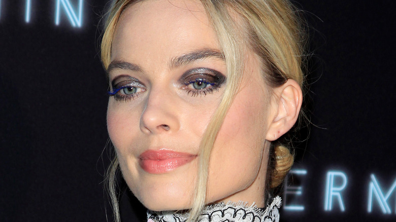 Margot Robbie low looped bun