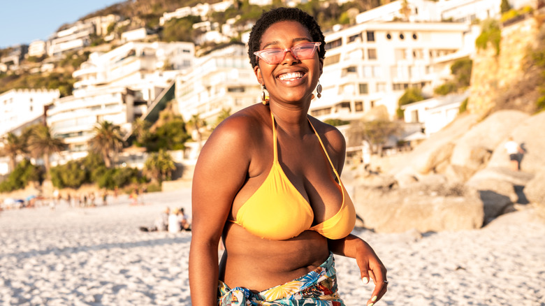 woman wearing bikini on beach