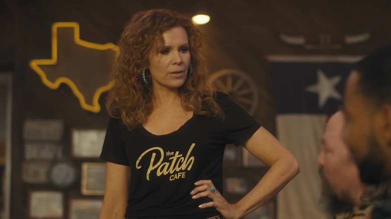 Robyn Lively on set of 