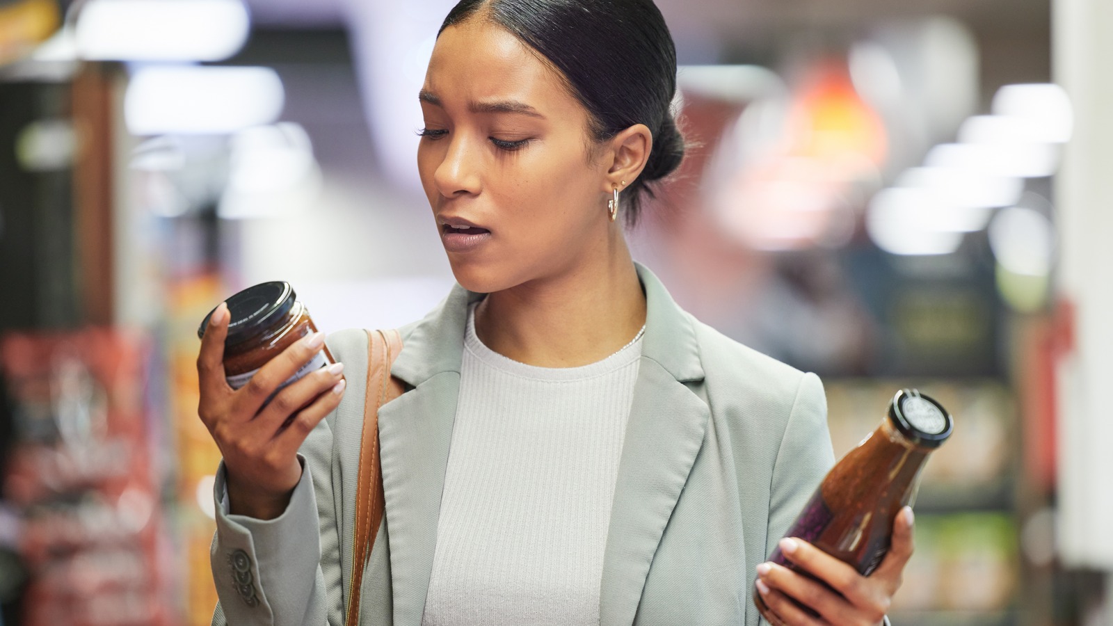 the-wellness-risks-of-being-too-obsessed-with-reading-food-labels