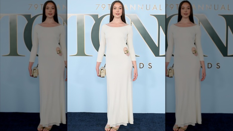 Ella Beatty wearing a boring white dress with a side cut-out at the 2026 Tony Awards