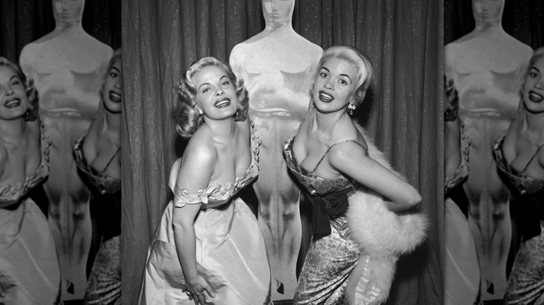 Cleo Moore and Jayne Mansfield at the 1956 Oscars