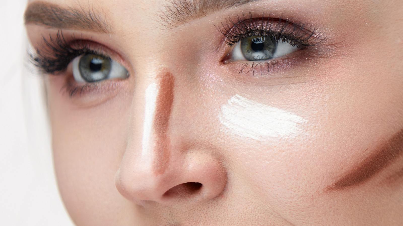 TikTok's FingerPainting Contour Trick Is The Quickest Way To Get A