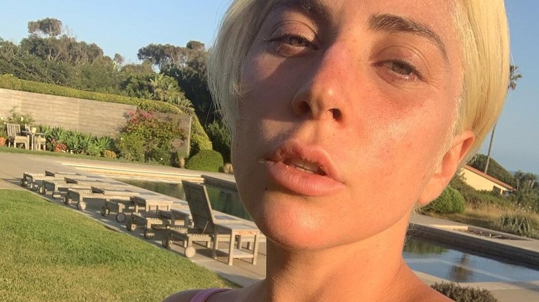 Lady Gaga without makeup outdoors