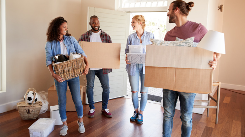 friends moving boxes 