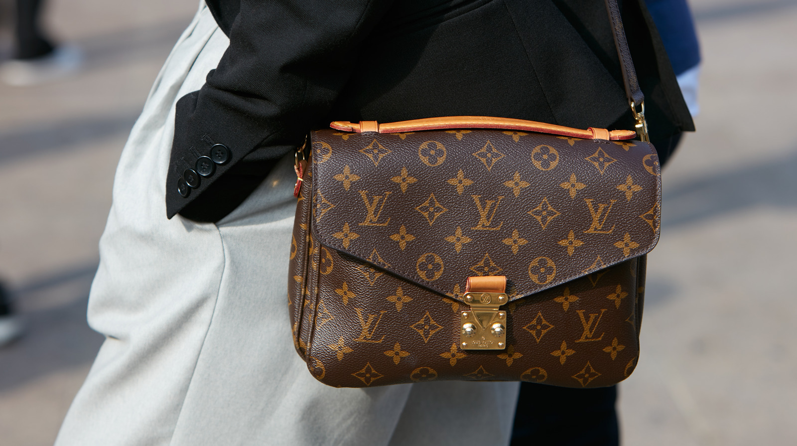 Louis Vuitton Monogram Love Rock Pochette Metis