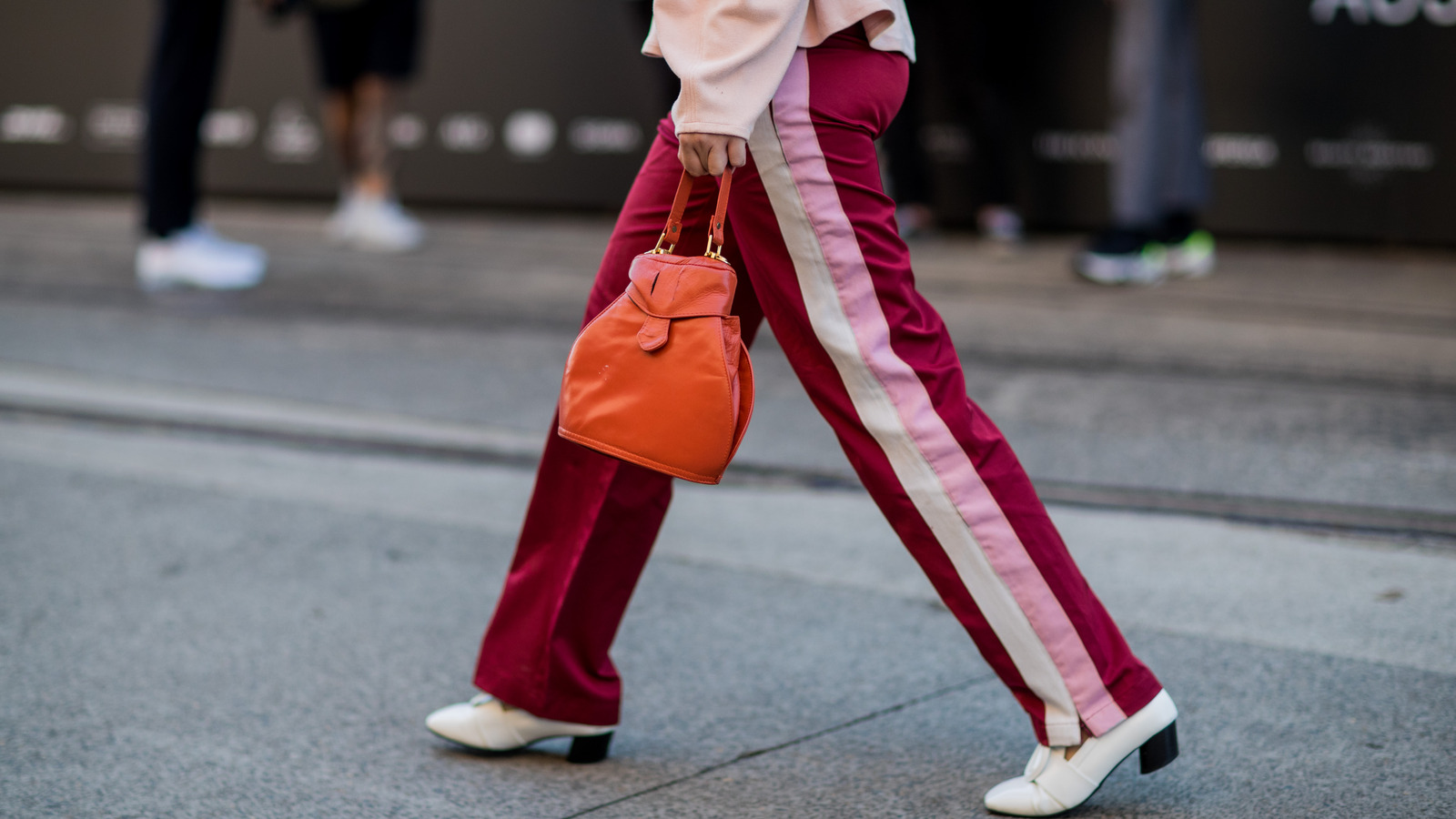 Track Pants Trend: Get inspired by this stylish ideas – Onpost