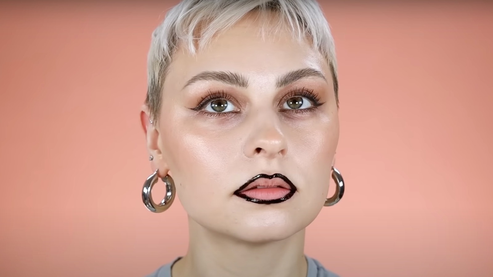Try Peel Off Lip Liner For A Look That Will Stay All Day try-peel-off-lip-liner-for-a-look-that-will-stay-all-day