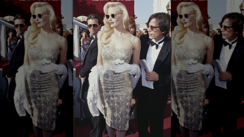 Daryl Hannah wearing a silver dress at the 1988 Oscars