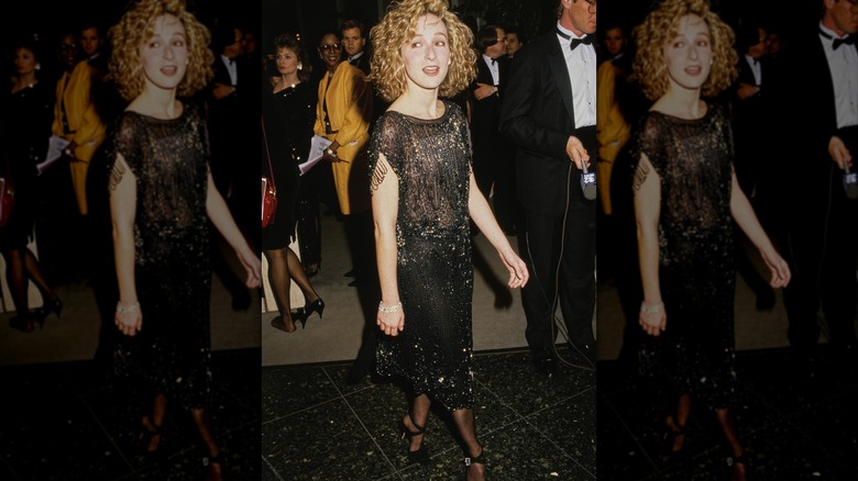 Jennifer Grey wearing a black dress at the 1988 Golden Globes