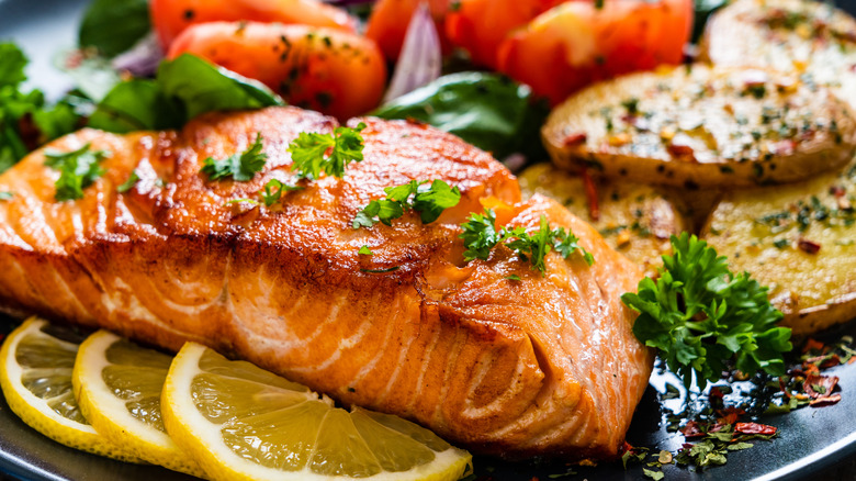 Plate of salmon and veggies