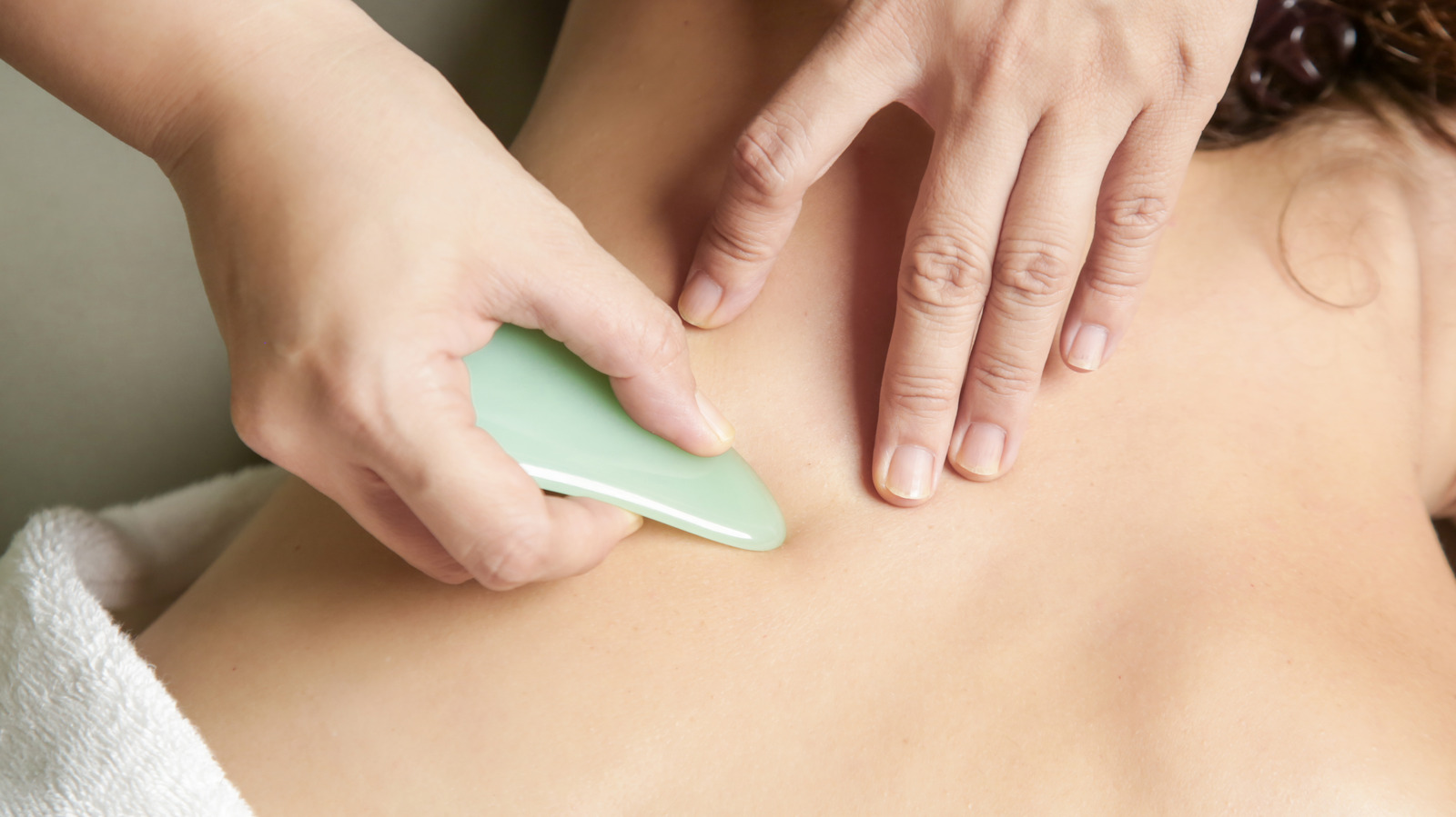 Using A Body Gua Sha Can Relax You Even More (And Boost Circulation)