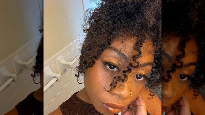 A thick brown eyeliner