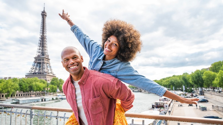 happy couple in Paris