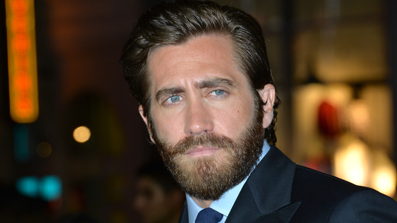 bearded jake gyllenhaal