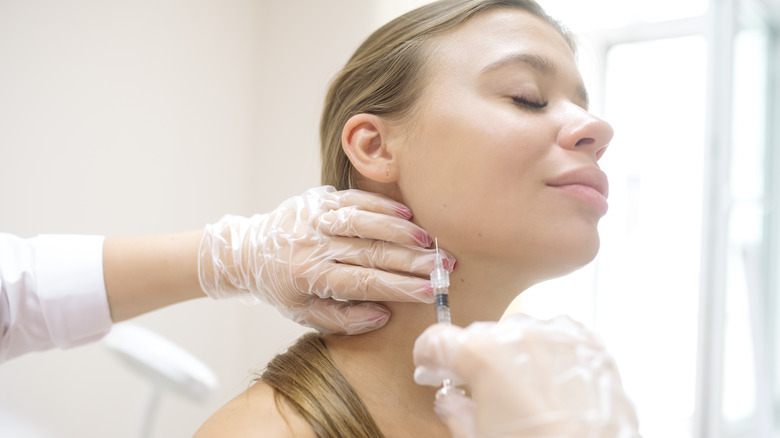 Woman jaw filler