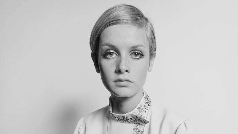 Black and white photo of English supermodel Twiggy in 1967