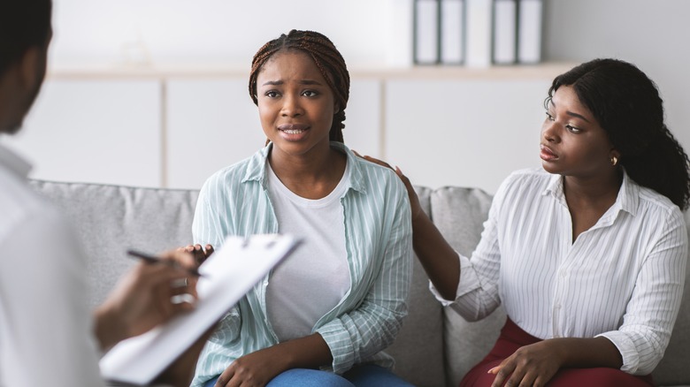 couple with therapist