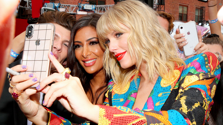 fans with Taylor Swift