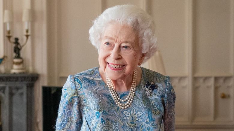 A photo of Queen Elizabeth II.