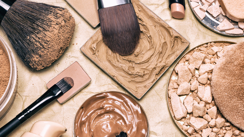 Foundation and powder makeup 