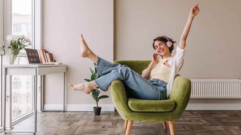 woman listenging to music