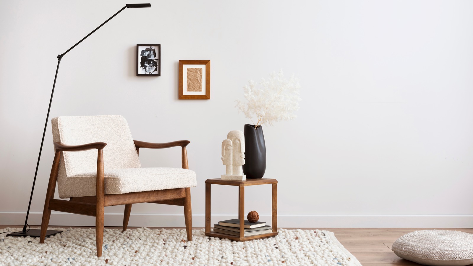 Minimalist Home Decor: Embracing Simplicity and Decluttering for a Clean Aesthetic Minimalist Home Decor: Embracing Simplicity and Decluttering for a Clean Aesthetic