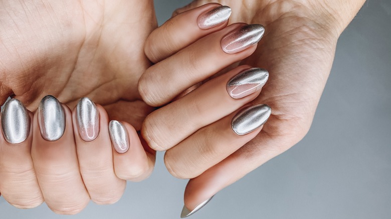 Woman with round-shaped nails