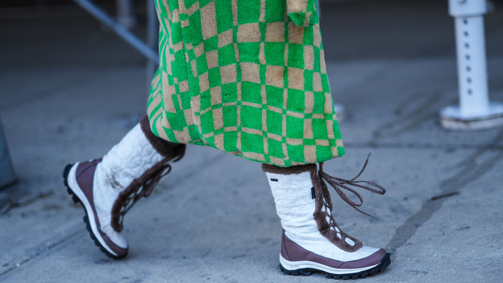 Why You Need A Good Pair Of Snow Boots In Your Wardrobe