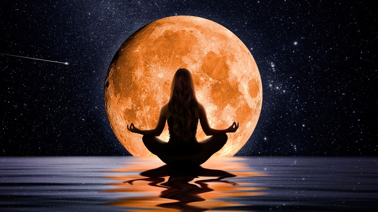 Why You Should Wash Away Your Worries With A Moon-Gazing Ritual