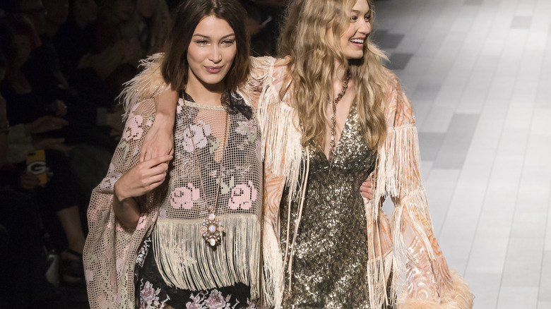 Gigi and Bella Hadid smiling