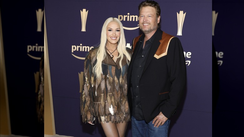 Gwen Stefani feather jacket Blake Shelton