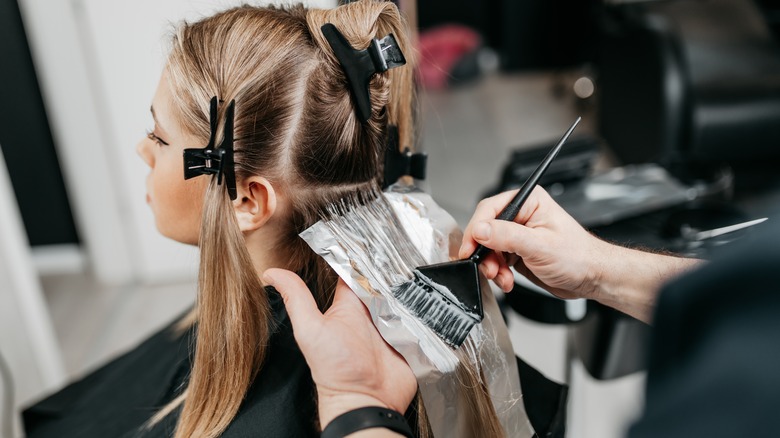 woman hair dye