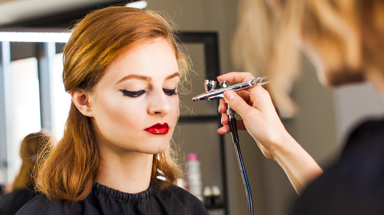 Your Ultimate Guide To Airbrush Makeup