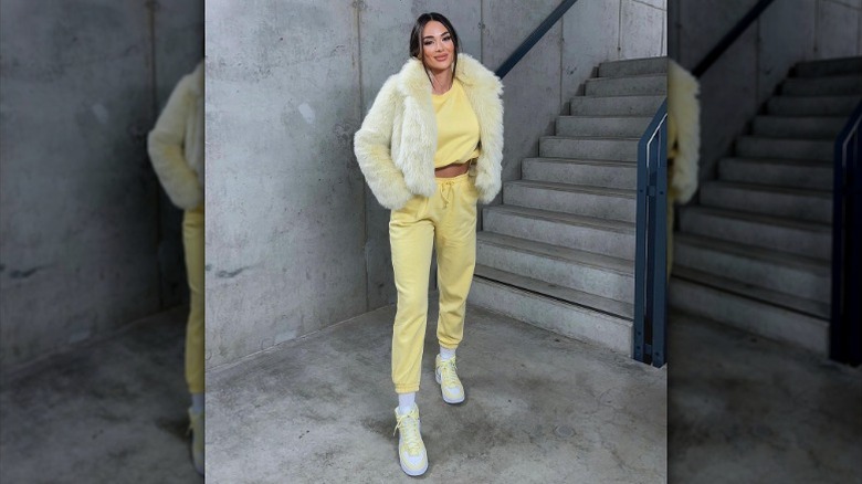 yellow monochromatic outfit